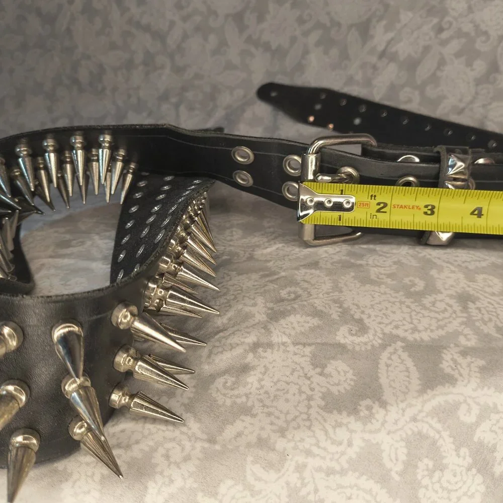 Handmade leather 2.5" with 3 row 1" spike Metal Devastation custom guitar strap - Picture 8 of 11